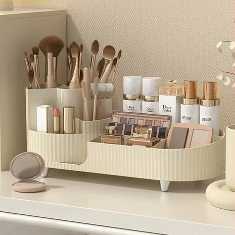 The perfect solution for organizing your makeup and brushes, offering easy access to all your essentials.

