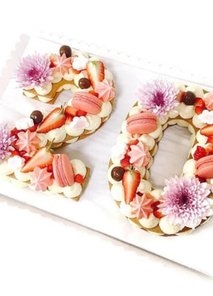 Make your own unique number cakes with ease and creativity.

