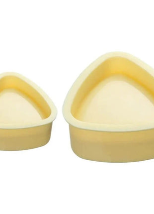 Ensures perfect onigiri shapes every time for a professional finish.

