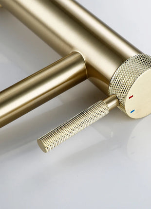 Provides precise control for both hot and cold water with an elegant design. #HotColdFaucet #ElegantDesign