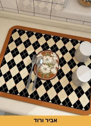  Easy to maintain and clean, this mat dries quickly and can be washed in any household washing machine, ensuring long-lasting use and a pristine kitchen surface.