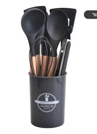 An essential set for both amateur and professional cooks, adding functionality and style to your kitchen.
