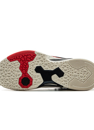 נעלי DOMINATOR I של Li-Ning – יציבות מקסימלית על המגרש

