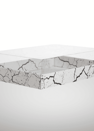 An exquisite design, perfect for serving fruit platters and desserts in style.

