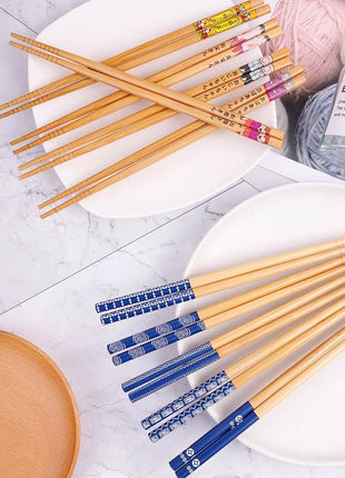 5 pairs of non-slip bamboo chopsticks designed for easy handling and precision.