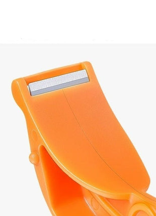 Remove the entire peel in one swift motion with this efficient peeling tool.

